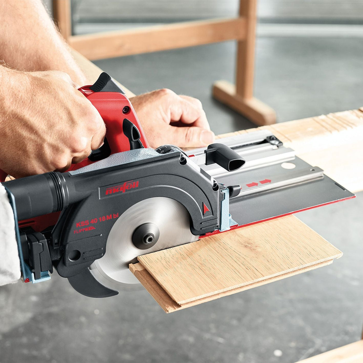 Akku-Kappschienen-Säge KSS 40